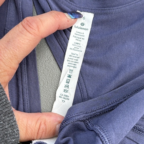 size 6 Women's Tank Top Lululemon Love Tank *Pleated Moody Blues - Picture 8 of 8